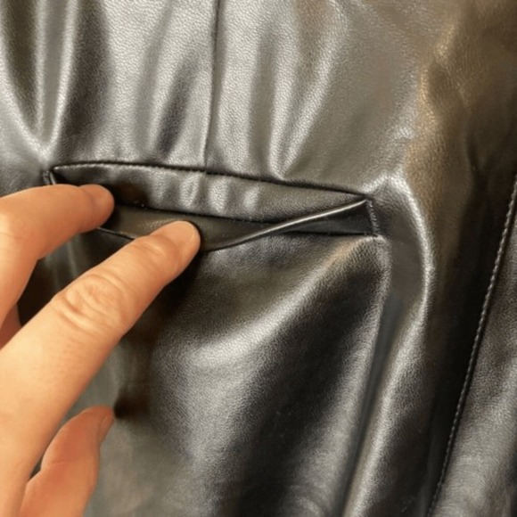NEW! ABERCROMBIE The Skinny Ultra High Rise BLACK Vegan Leather Pant, Size 4 - Picture 8 of 12
